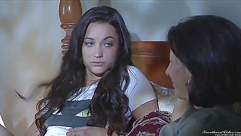 Shameless Lezzies Incredible Sex Scene Shameless Lezzies Incredible Sex Scene