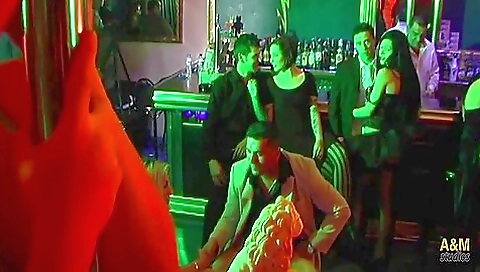 Super Orgia En Un Club Swinger. 28 Min - Teaser Video Super Orgia En Un Club Swinger. 28 Min - Teaser Video
